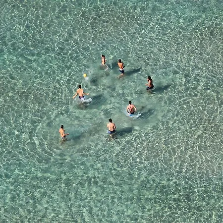 Troisio Couette-café Torre San Giovanni